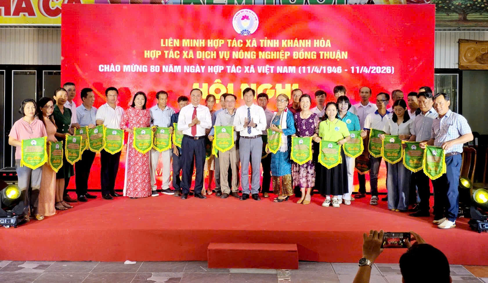 gen-h-428.jpg (500 KB)