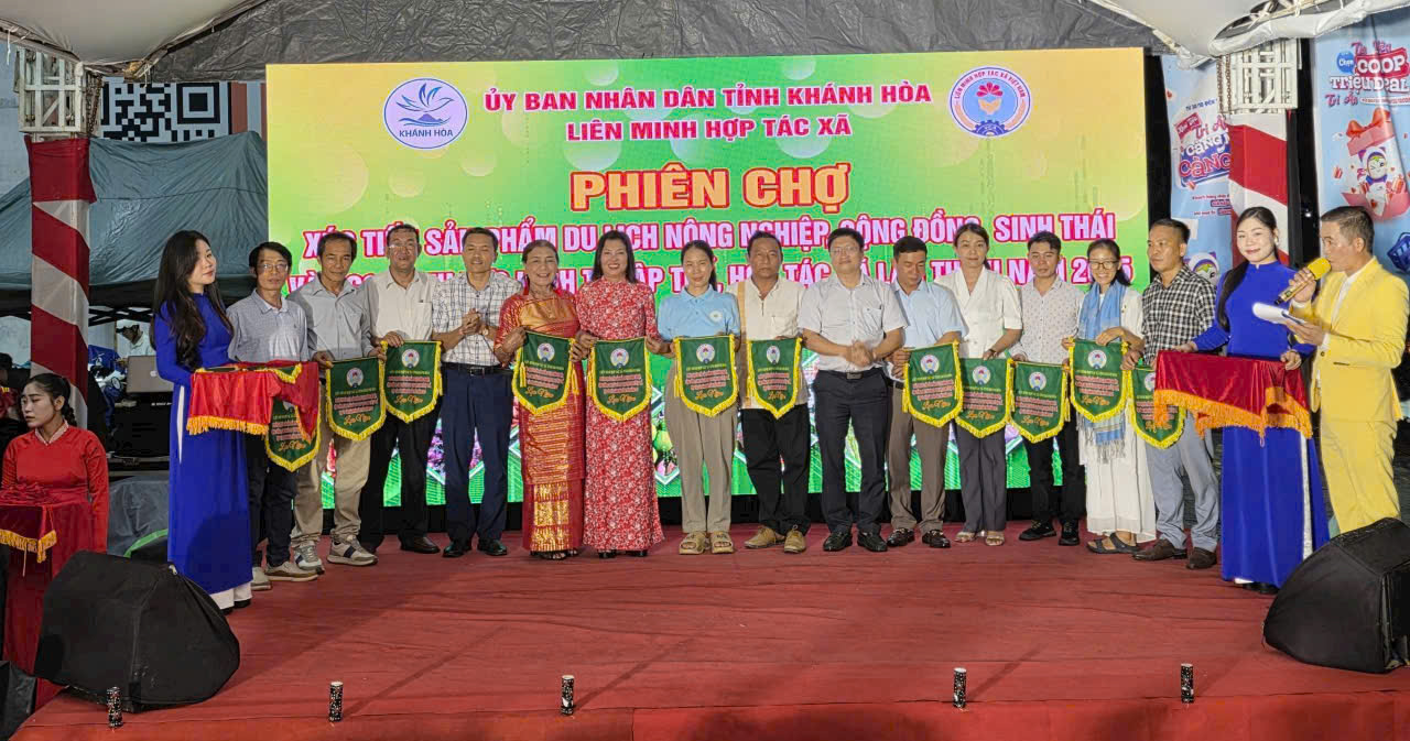 z7207258631480_4b80433dce787bac656ab37a37cdf6e8.jpg (301 KB)